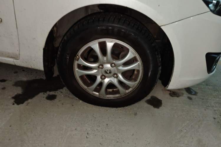 Used CHANGAN Alsvin 2012 Sedan 1.5L Manual Luxury Model Right Front Wheel Hub