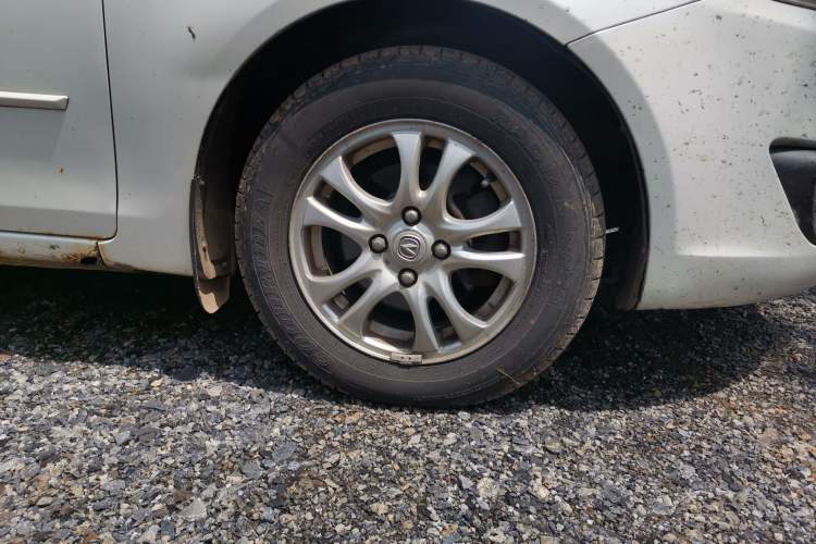 Used CHANGAN Alsvin 2012 Sedan 1.5L Manual Comfort Model Right Front Wheel Hub