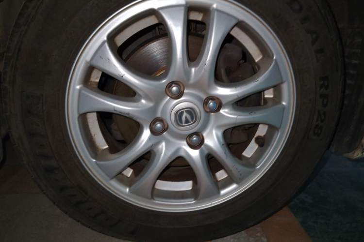 Used CHANGAN Alsvin 2012 Sedan 1.5L Manual Luxury Model Right Front Wheel Hub