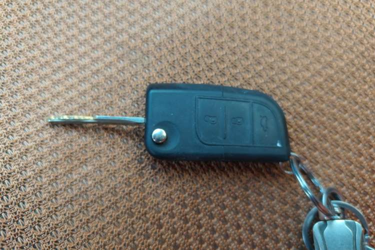 Used CHANGAN Alsvin 2012 Sedan 1.5L Manual Luxury Model Vehicle Key
