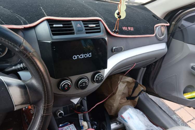 Used CHANGAN Alsvin 2012 Sedan 1.5L Manual Luxury Model Audio And AC Panel