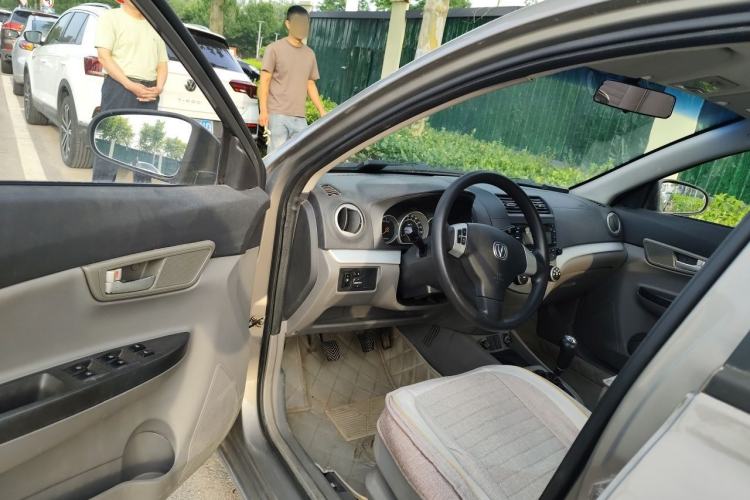 Used CHANGAN Alsvin 2012 Sedan 1.5L Manual Luxury Model Driver Seat