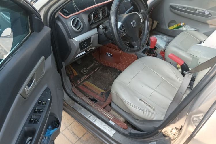 Used CHANGAN Alsvin 2012 Sedan 1.5L Manual Luxury Model Driver Seat