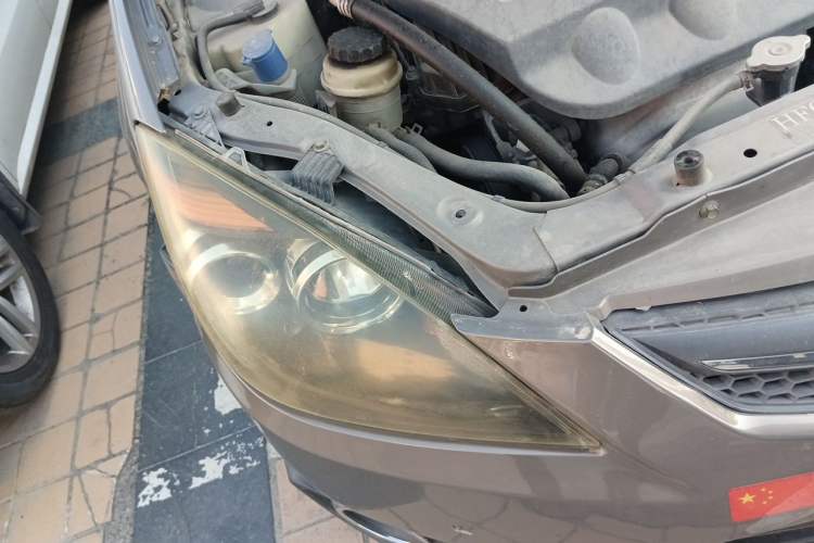 Used CHANGAN Alsvin 2012 Sedan 1.5L Manual Luxury Model Right Front Headlight