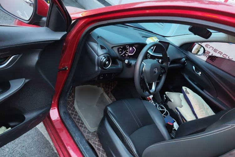 Used CHANGAN Alsvin 2018 1.5L DCT Luxury Model China V Standard Driver Seat