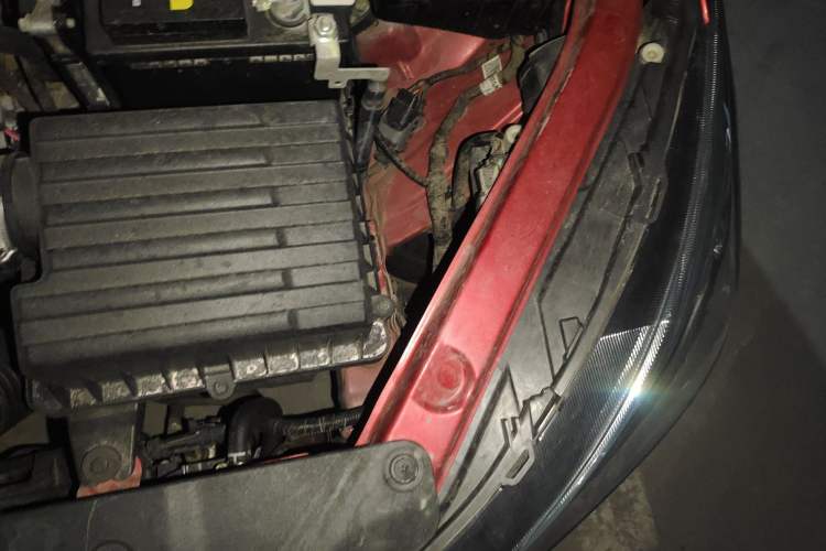 Used CHANGAN Alsvin 2018 1.5L DCT Comfort Version China V Standard Engine Bay Left