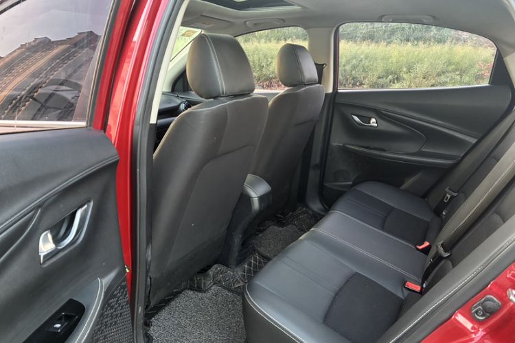 Used CHANGAN Alsvin 2018 1.5L DCT Prestige Model China V Standard Headliner