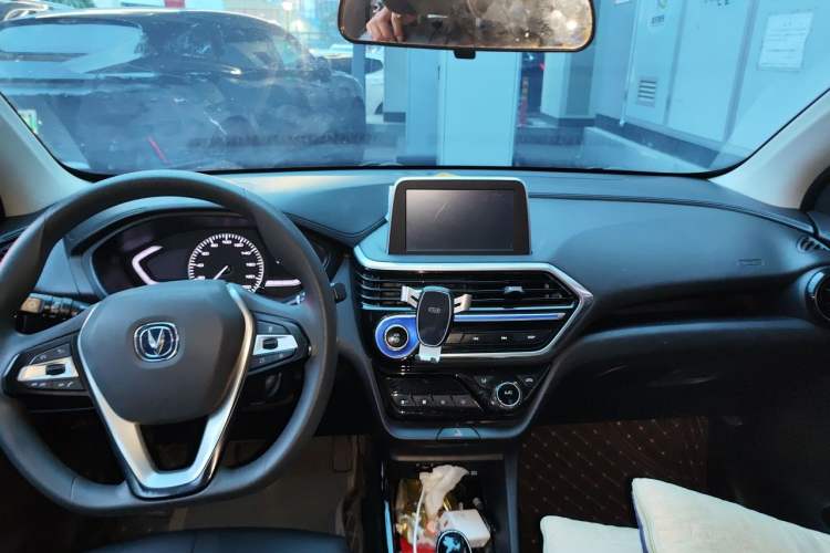 Used CHANGAN Alsvin 2018 1.5L DCT Luxury Model China V Standard Headliner