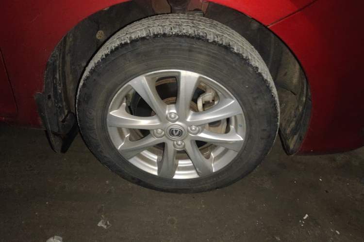 Used CHANGAN Alsvin 2018 1.5L DCT Comfort Version China V Standard Right Front Wheel Hub