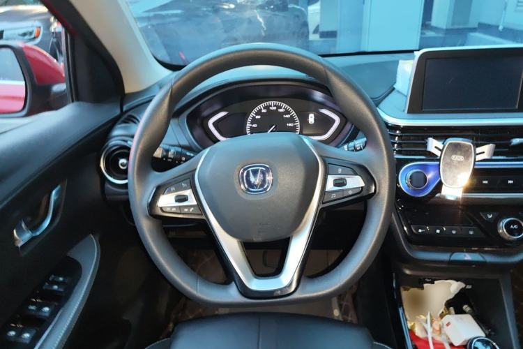 Used CHANGAN Alsvin 2018 1.5L DCT Luxury Model China V Standard Steering Wheel