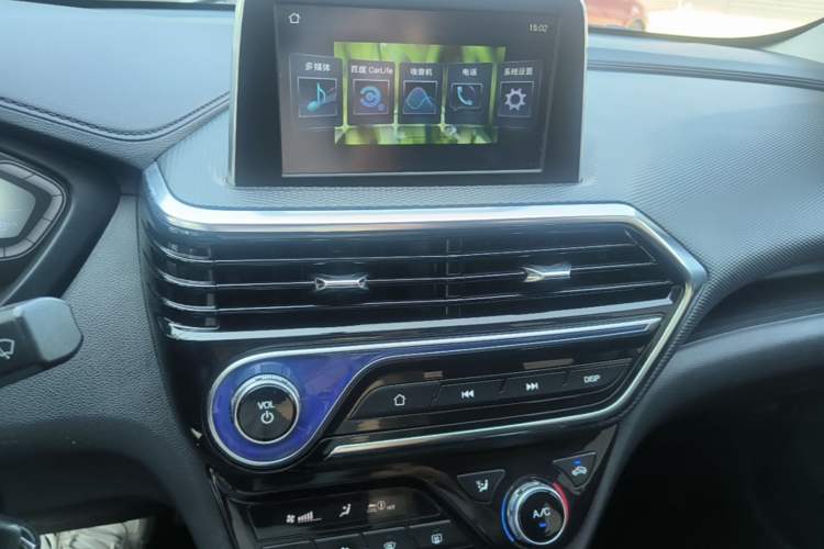 Used CHANGAN Alsvin 2018 1.4L Manual Comfort Model China V Standard Audio And AC Panel