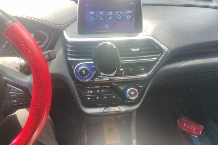 Used CHANGAN Alsvin 2018 1.4L Manual Comfort Model China V Standard Audio And AC Panel