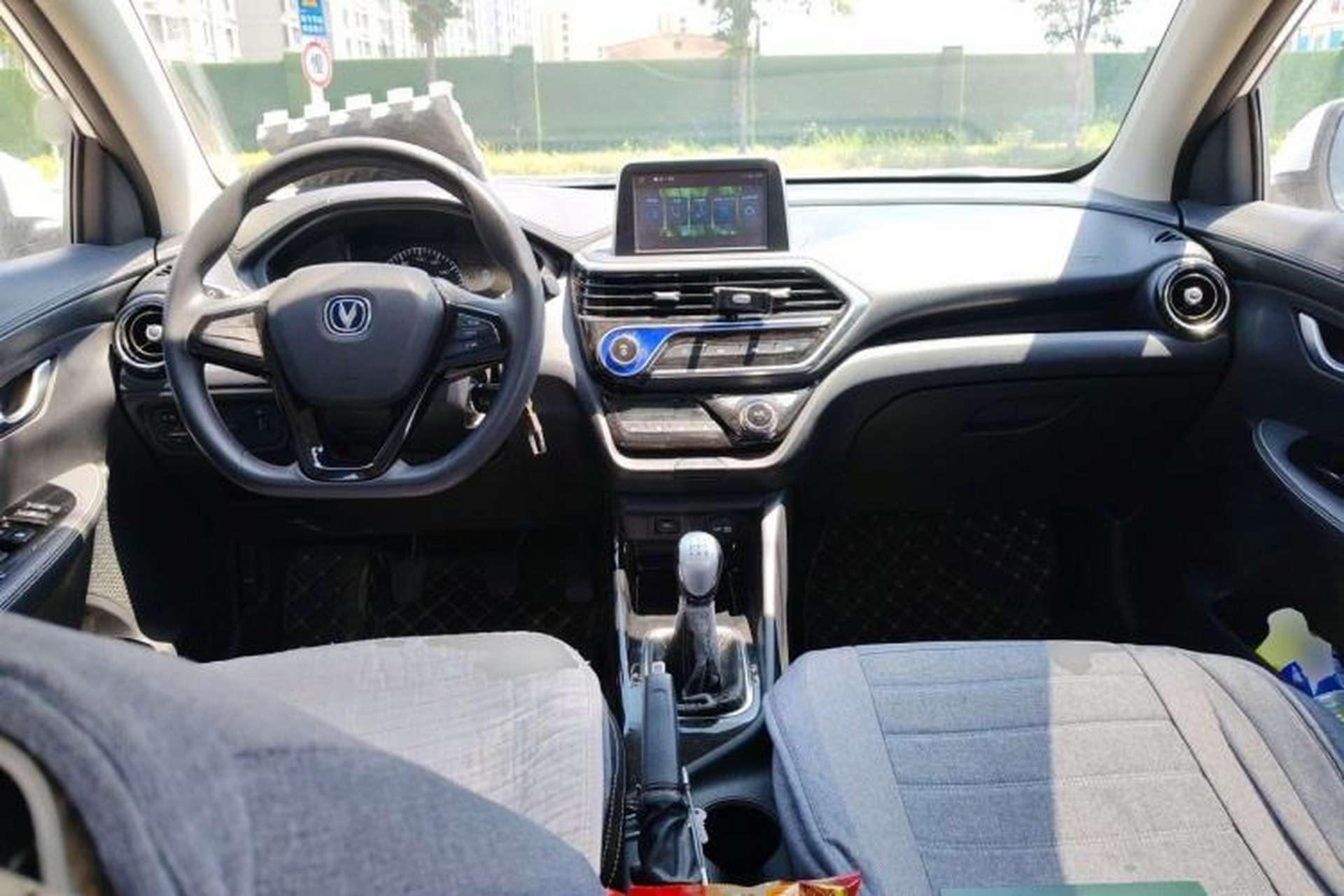 Used CHANGAN Alsvin 2018 1.4L Manual Comfort Model China V Standard Center Console