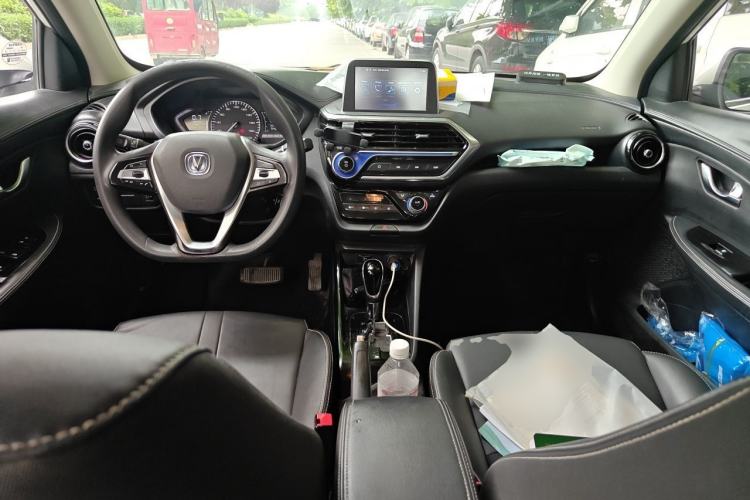 Used CHANGAN Alsvin 2018 1.5L DCT Luxury Model China V Standard Center Console