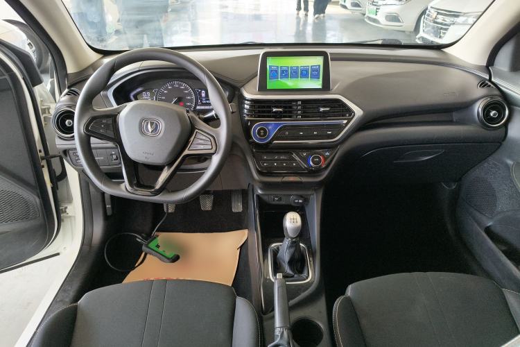 Used CHANGAN Alsvin 2018 1.4L Manual Comfort Model China V Standard Center Console