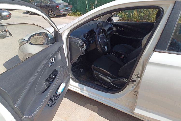 Used CHANGAN Alsvin 2018 1.5L DCT Prestige Model China V Standard Driver Seat