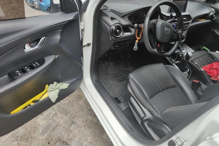 Used CHANGAN Alsvin 2018 1.4L Manual Luxury Model China V Standard Driver Seat