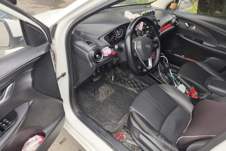 Used CHANGAN Alsvin 2018 1.5L DCT Prestige Model China V Standard Driver Seat