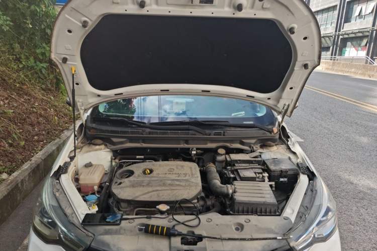 Used CHANGAN Alsvin 2018 1.5L DCT Prestige Model China V Standard Engine Bay