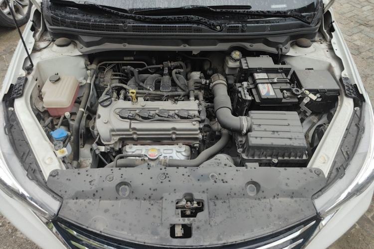 Used CHANGAN Alsvin 2018 1.4L Manual Luxury Model China V Standard Engine Bay