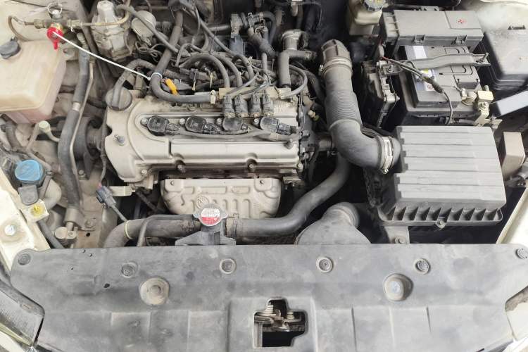 Used CHANGAN Alsvin 2018 1.5L DCT Prestige Model China V Standard Engine Bay