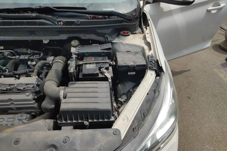 Used CHANGAN Alsvin 2018 1.5L DCT Comfort Version China V Standard Engine Bay Left