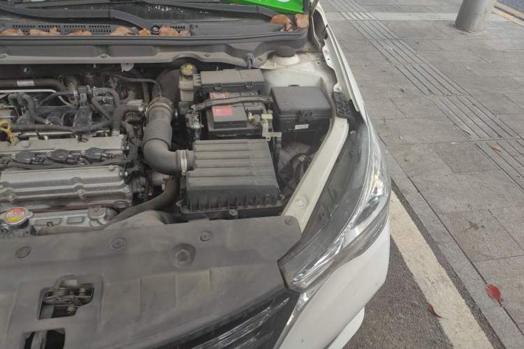 Used CHANGAN Alsvin 2018 1.4L Manual Comfort Model China V Standard Engine Bay Left