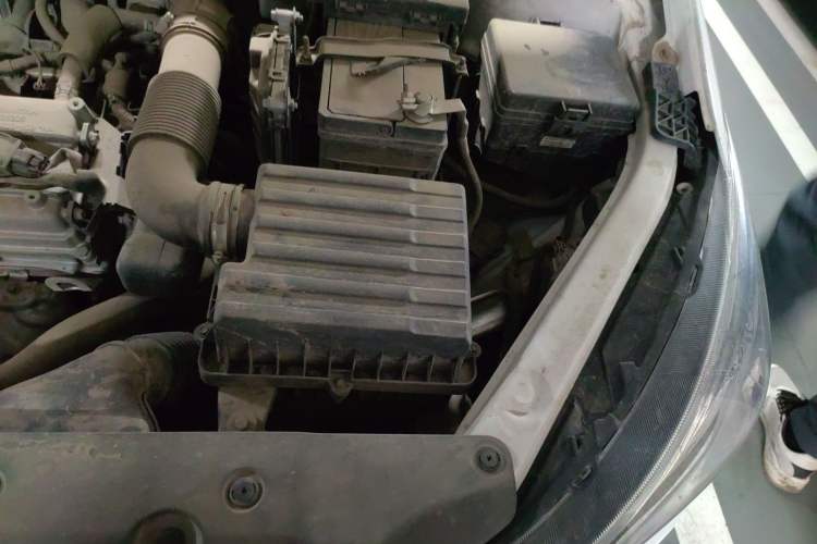 Used CHANGAN Alsvin 2018 1.4L Manual Comfort Model China V Standard Engine Bay Left