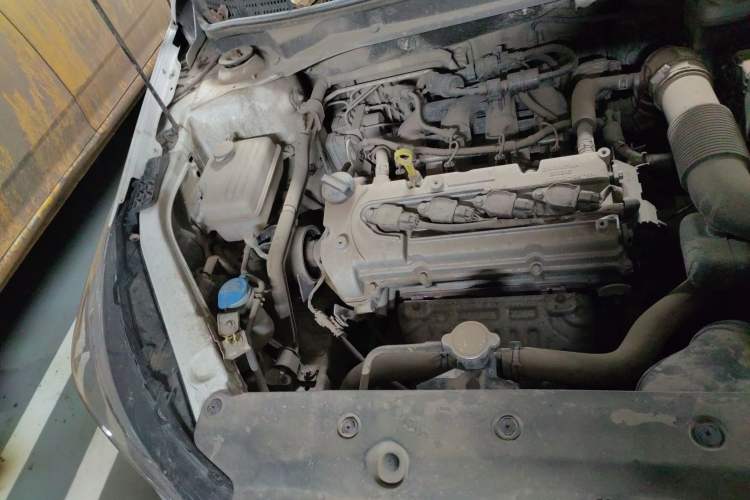 Used CHANGAN Alsvin 2018 1.4L Manual Comfort Model China V Standard Engine Bay Right