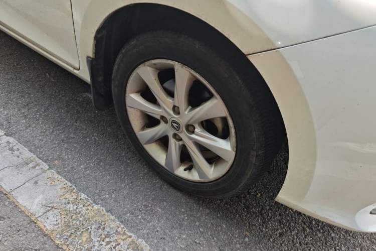 Used CHANGAN Alsvin 2018 1.5L DCT Prestige Model China V Standard Exterior 1