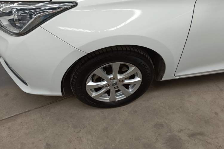 Used CHANGAN Alsvin 2018 1.4L Manual Luxury Model China V Standard Exterior 7