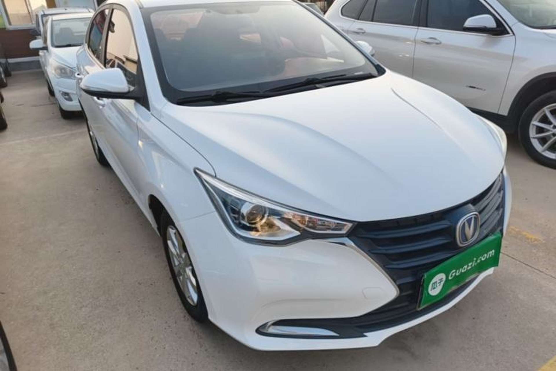 Used CHANGAN Alsvin 2018 1.4L Manual Comfort Model China V Standard Front Right 45 Deg