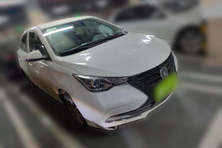 Used CHANGAN Alsvin 2018 1.4L Manual Comfort Model China V Standard Front Right 45 Deg