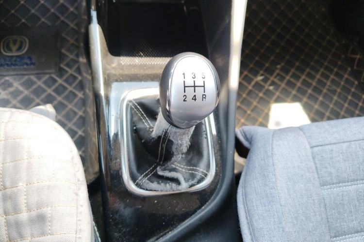 Used CHANGAN Alsvin 2018 1.4L Manual Comfort Model China V Standard Gear Lever