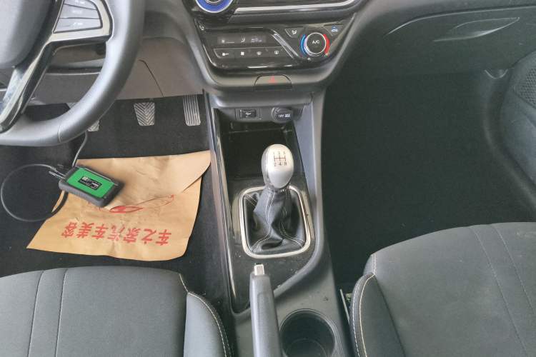 Used CHANGAN Alsvin 2018 1.4L Manual Comfort Model China V Standard Gear Lever