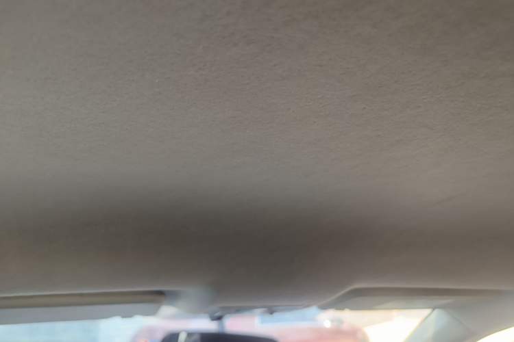 Used CHANGAN Alsvin 2018 1.4L Manual Comfort Model China V Standard Headliner