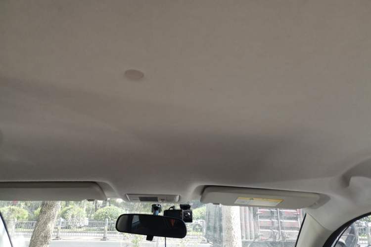 Used CHANGAN Alsvin 2018 1.4L Manual Comfort Model China V Standard Headliner