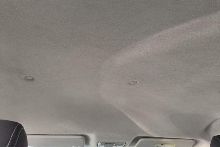 Used CHANGAN Alsvin 2018 1.4L Manual Comfort Model China V Standard Headliner
