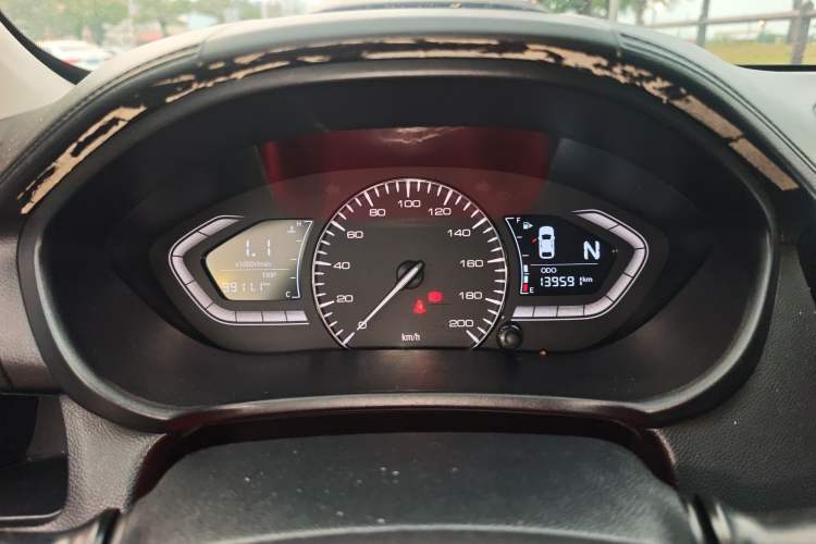 Used CHANGAN Alsvin 2018 1.5L DCT Luxury Model China V Standard Instrument Cluster