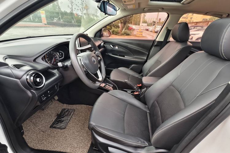 Used CHANGAN Alsvin 2018 1.5L DCT Prestige Model China V Standard Interior 2