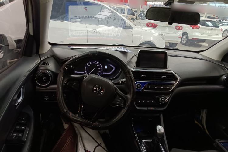 Used CHANGAN Alsvin 2018 1.4L Manual Luxury Model China V Standard Interior 2