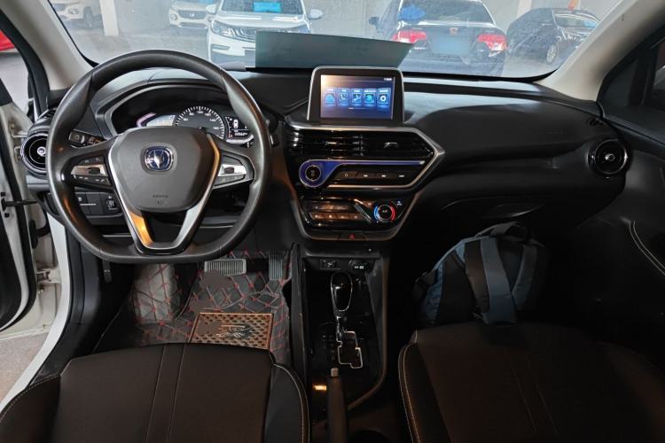 Used CHANGAN Alsvin 2018 1.5L DCT Luxury Model China V Standard Interior 2