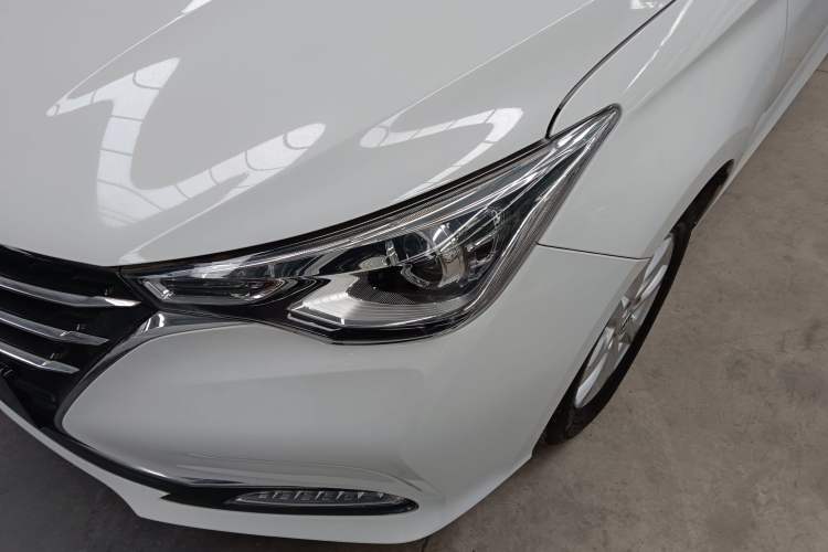 Used CHANGAN Alsvin 2018 1.4L Manual Luxury Model China V Standard Left Front Headlight