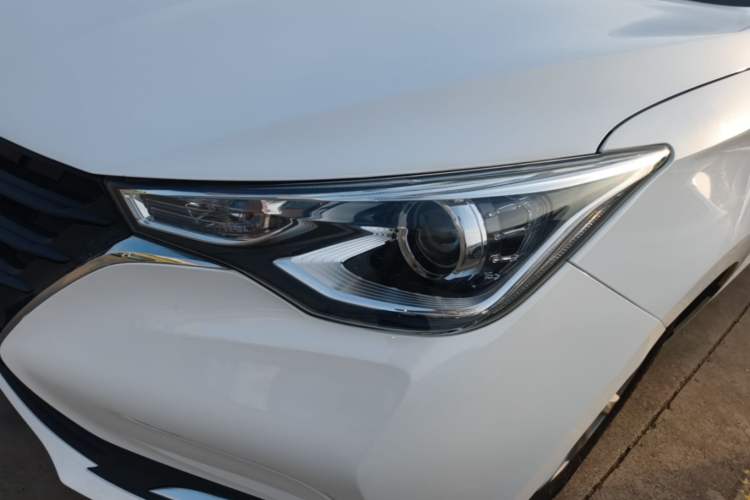 Used CHANGAN Alsvin 2018 1.4L Manual Comfort Model China V Standard Left Front Headlight