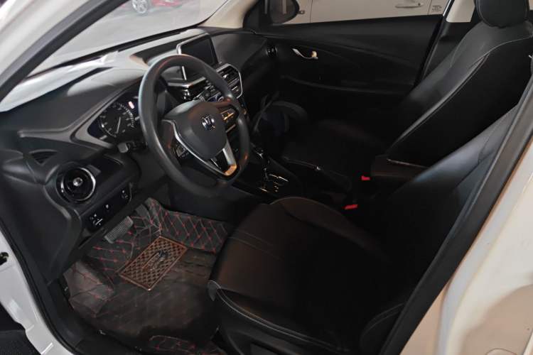Used CHANGAN Alsvin 2018 1.5L DCT Luxury Model China V Standard Left Front Seat