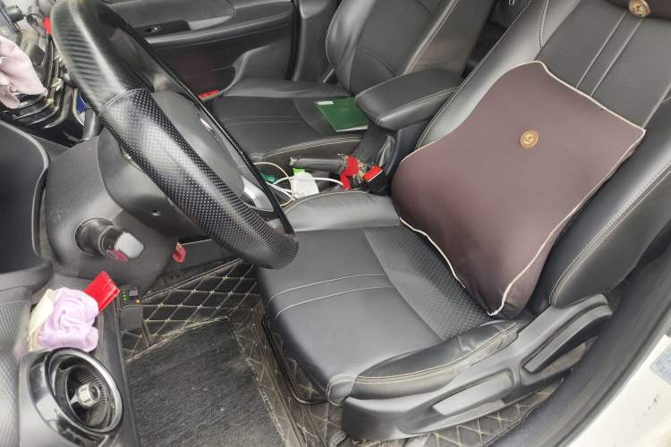 Used CHANGAN Alsvin 2018 1.5L DCT Prestige Model China V Standard Left Front Seat