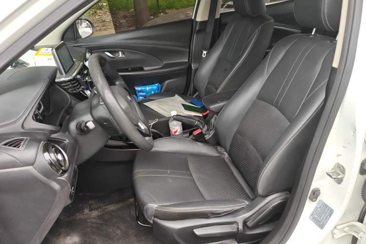 Used CHANGAN Alsvin 2018 1.5L DCT Luxury Model China V Standard Left Front Seat