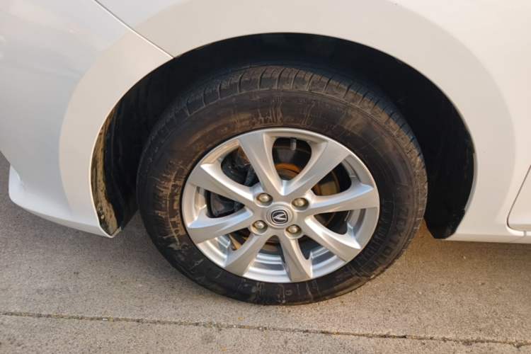 Used CHANGAN Alsvin 2018 1.4L Manual Comfort Model China V Standard Left Front Wheel Hub