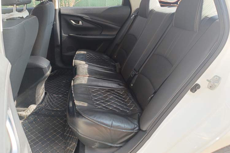 Used CHANGAN Alsvin 2018 1.5L DCT Prestige Model China V Standard Left Rear Seat