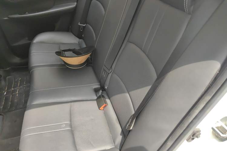 Used CHANGAN Alsvin 2018 1.5L DCT Comfort Version China V Standard Left Rear Seat